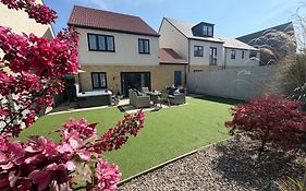 Captains House Whitby - Hot Tub - Luxury